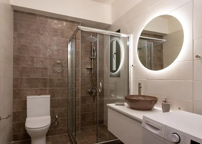 Quiet Beauty -kiki * Vólos