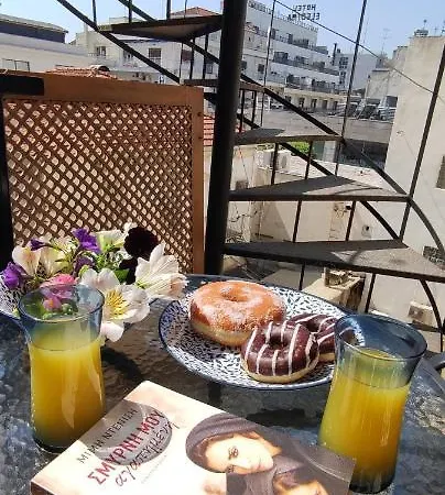 Quiet Beauty -kiki Wolos